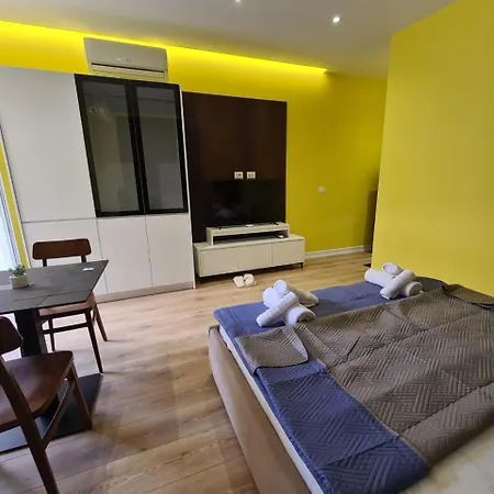 Apartment Center *