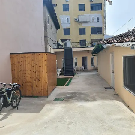 Center Апартаменты *